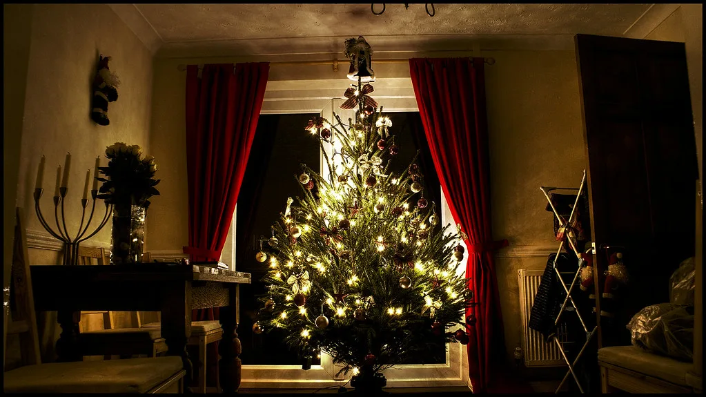 Christmas and New Year Party Lighting Ideas at Home